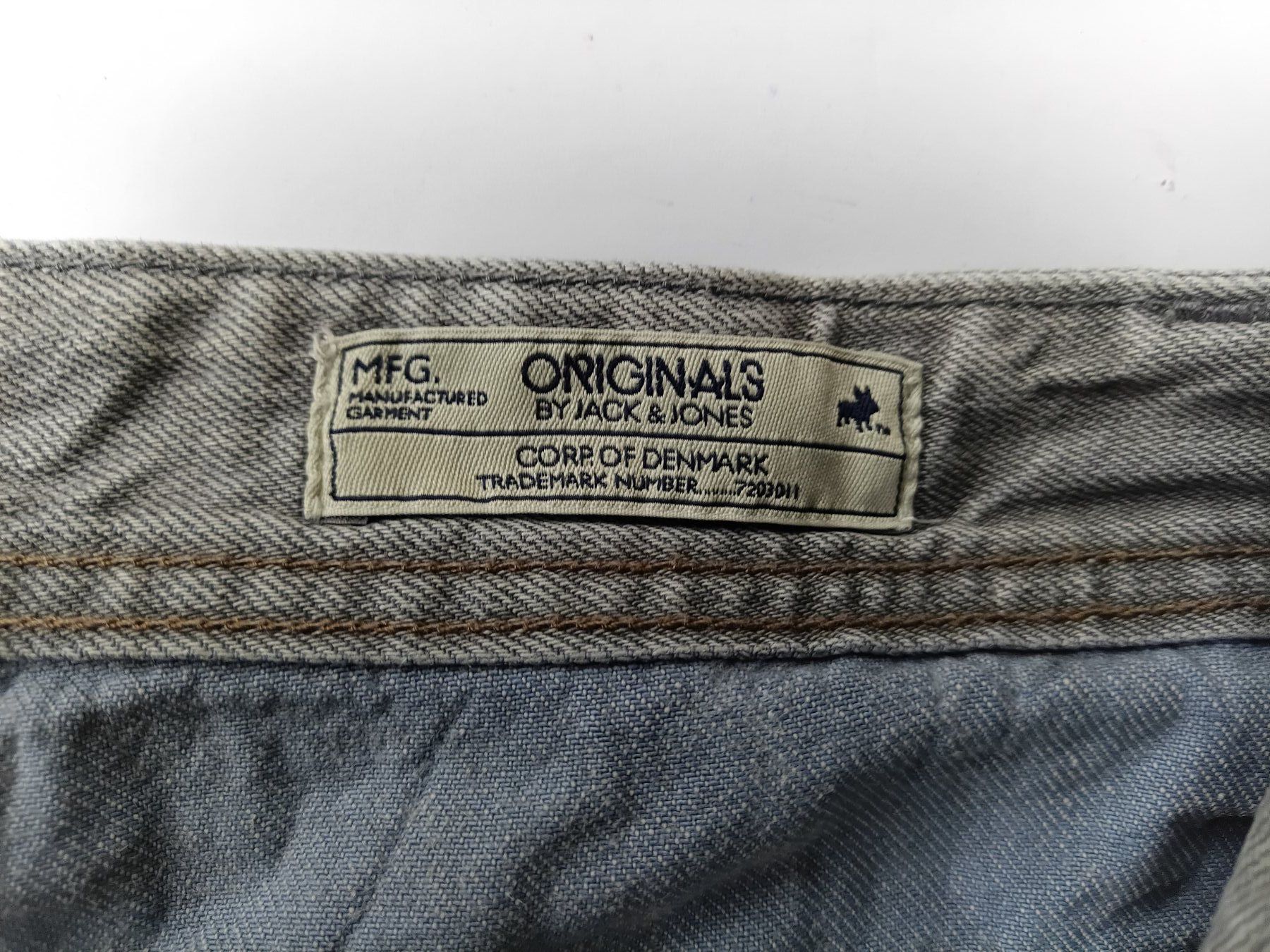 Jack & Jones Hosen: Herren Jeansshorts Jack & Jones Grösse 30 – Gebraucht aus Wängi von Ladys_First 2