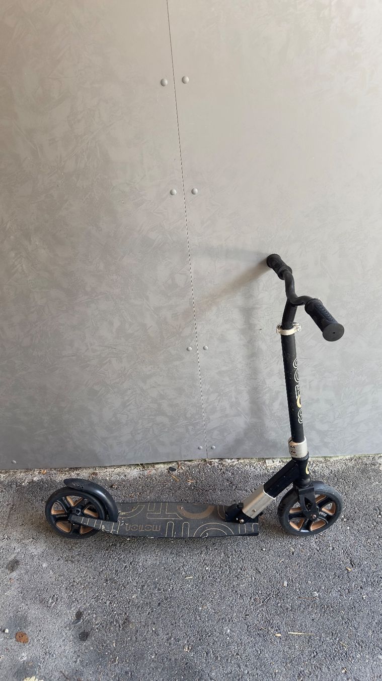 Kickboard: Motion Scooter – Startpreis CHF 1.– – Gebraucht aus Aristau von Brahim56 1