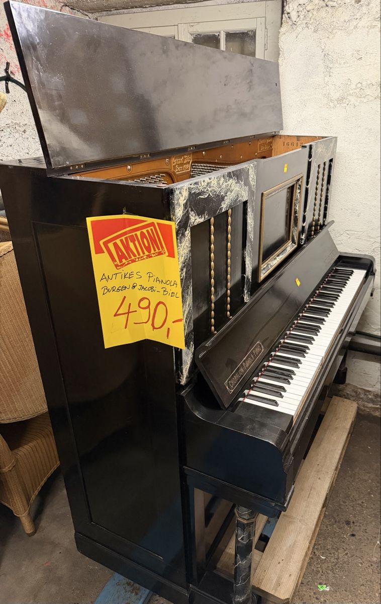 Burger & Jacobi Strumenti musicali: Antikes Klavier, Burger & Jacobi Biel, Ab 1.- – Usato da Interlaken venduto da Skandalpreis