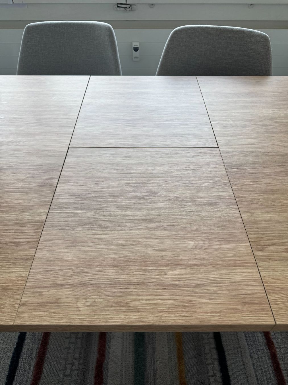 Tavoli: Extendable dining table with 6 chairs – Usato da Worblaufen venduto da fur_dmz7 3