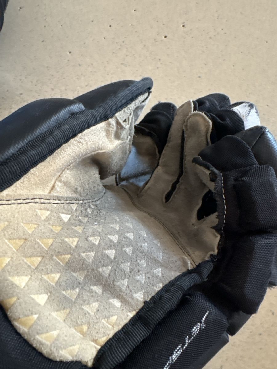 Autres accessoires hommes: CCM FT1 Eishockey Handschuhe 14" – D'occasion à Liebefeld par Rugenparkson 4