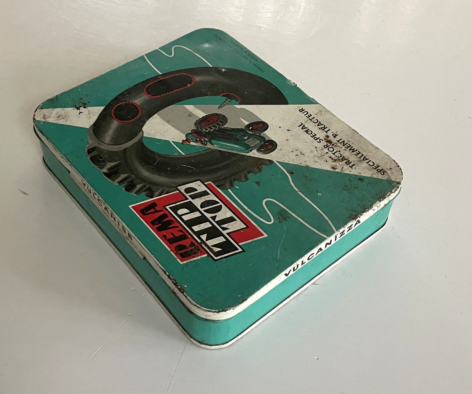 Trattori: Alte Blechdose Traktor Rema Tip Top / Ancienne boîte – Usato da Savagnier venduto da Ne2065 4