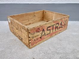 alte Holzkiste Kiste Transportkiste ASTRA FETT STEFFISBURG