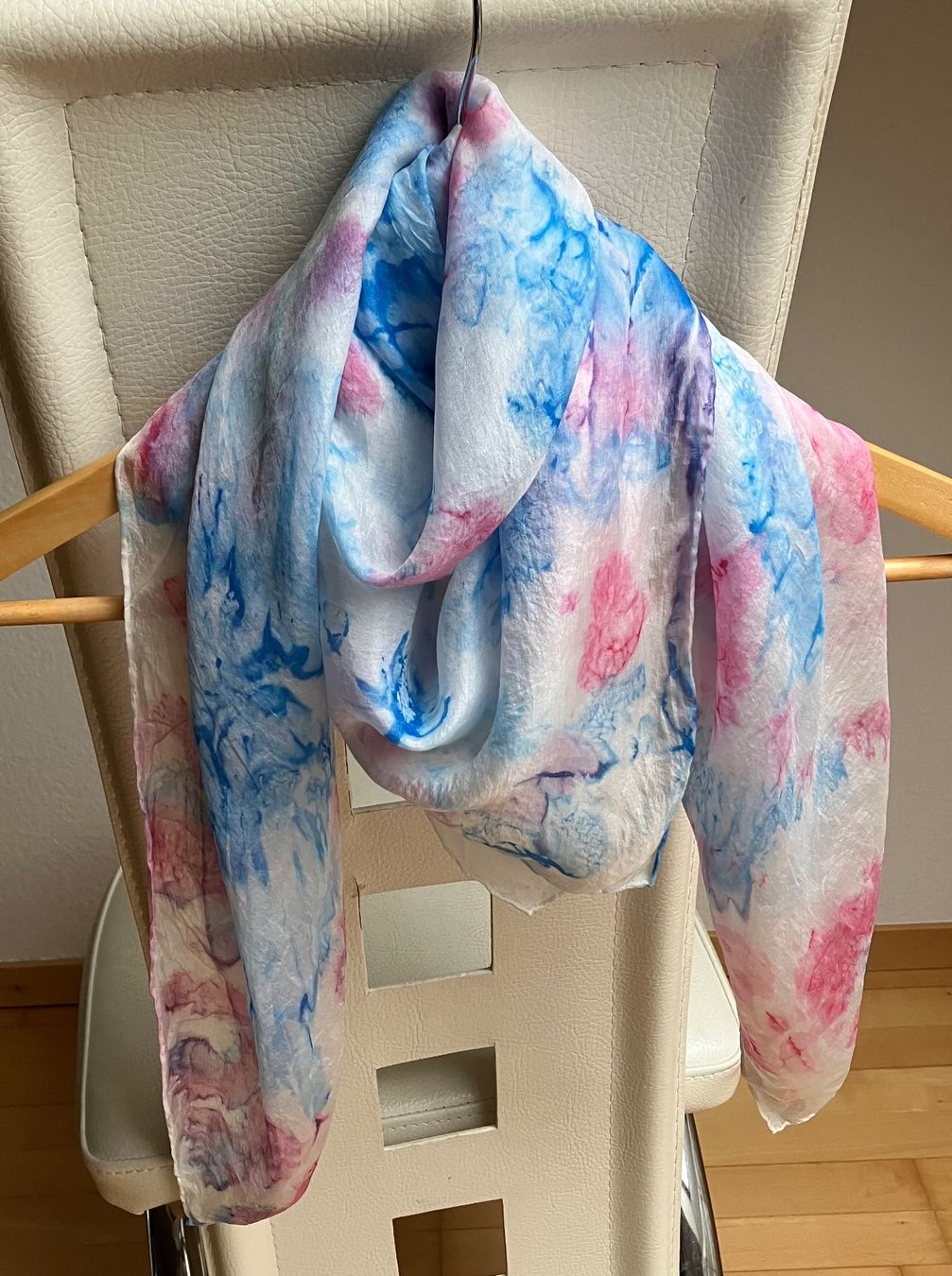 Foulard & Sciarpe: Seide Foulard – Usato da Unterägeri venduto da Jutka_04 1