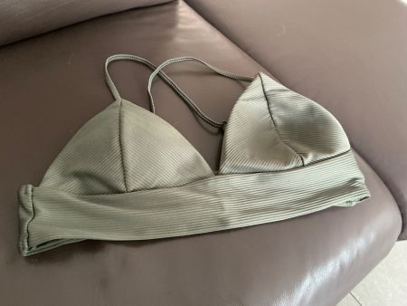 Olivgrünes Triangel Bikini Top, Grösse M- only