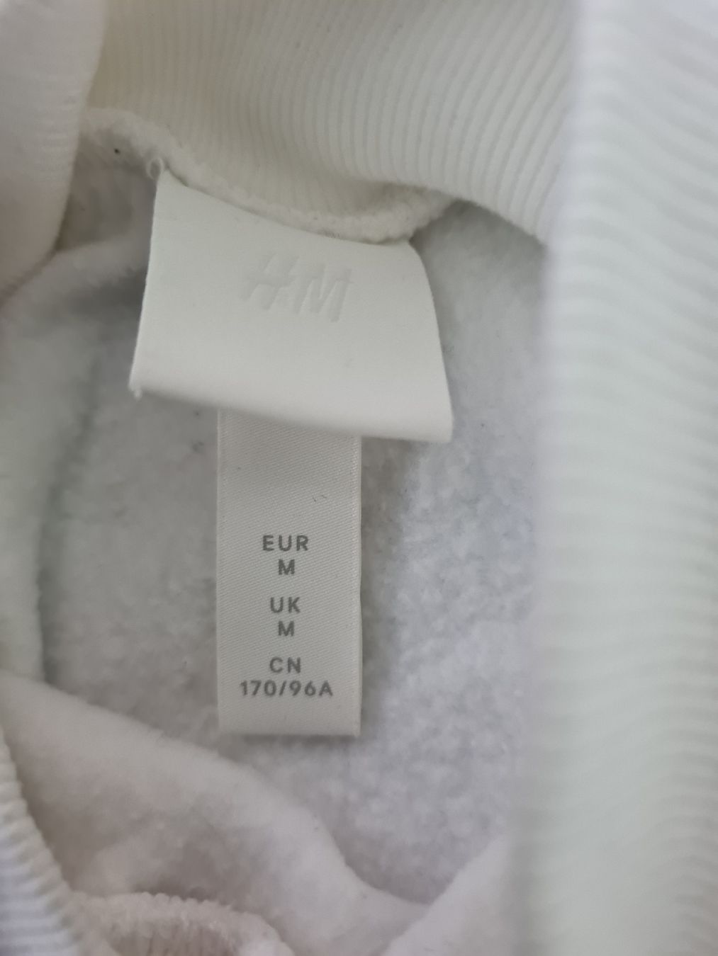 H&M Pullover & Sweatshirts: H&M Pullover gr. M – Gebraucht aus Mezzovico von maemy 2