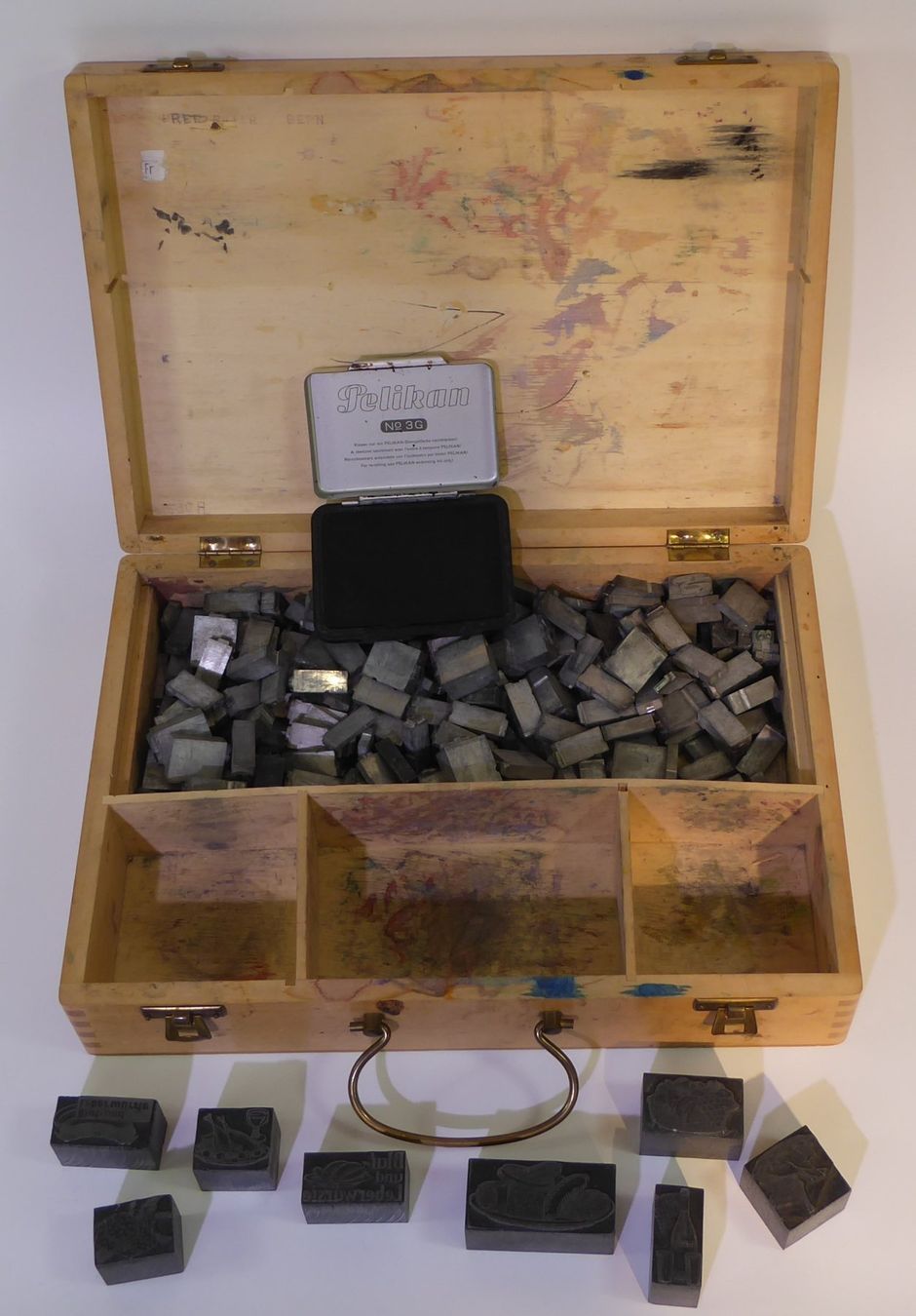 Tutti gli attrezzi: Konvolut Bleisatz 5kg / Lettern & Motive – Usato da Bern venduto da blaukreuz-brocki_BE 2