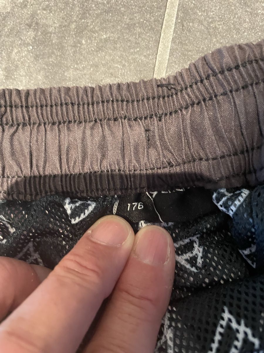 Lotti & Set di vestiti: Kinder Badehose und Shirt – Usato da Altendorf venduto da Kabuzze 1