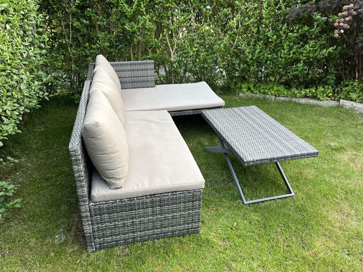 Sofas: Gartenlounge Polyrattan Ecksofa mit Tisch  - top Zustand – Gebraucht aus Jegenstorf von rotondaro_g 1