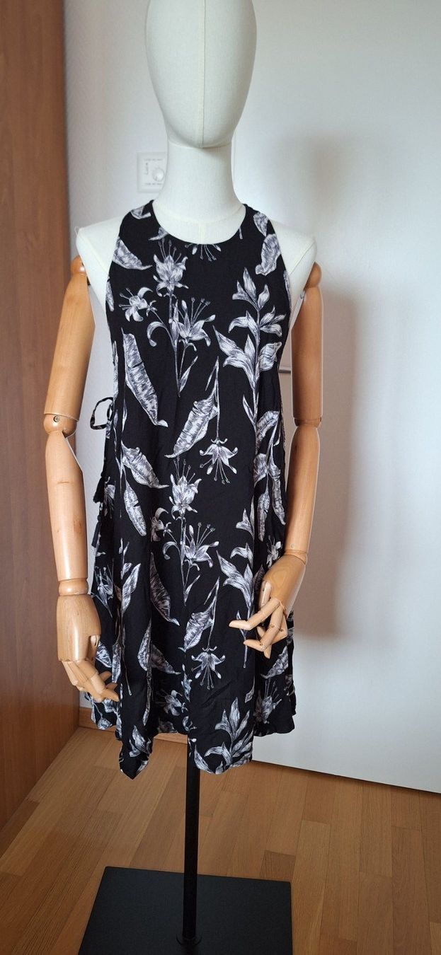 Roxy Vestiti: Roxy, robe d'été / Sommerkleid – Nuovo (secondo la descrizione) da Lussery-Villars venduto da pousinete02
