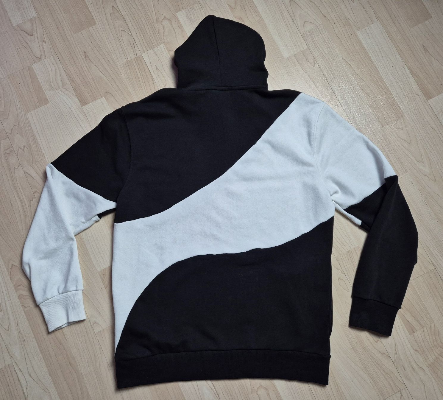 Puma Maglioni & Felpe: Puma Power Cat Hoodie Grösse M – Nuovo (secondo la descrizione) da St. Gallen venduto da CaliSunshine 1