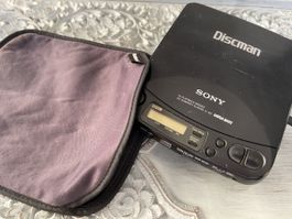 Sony Discman D-121 Mega Bass CD-Player - Vintage!