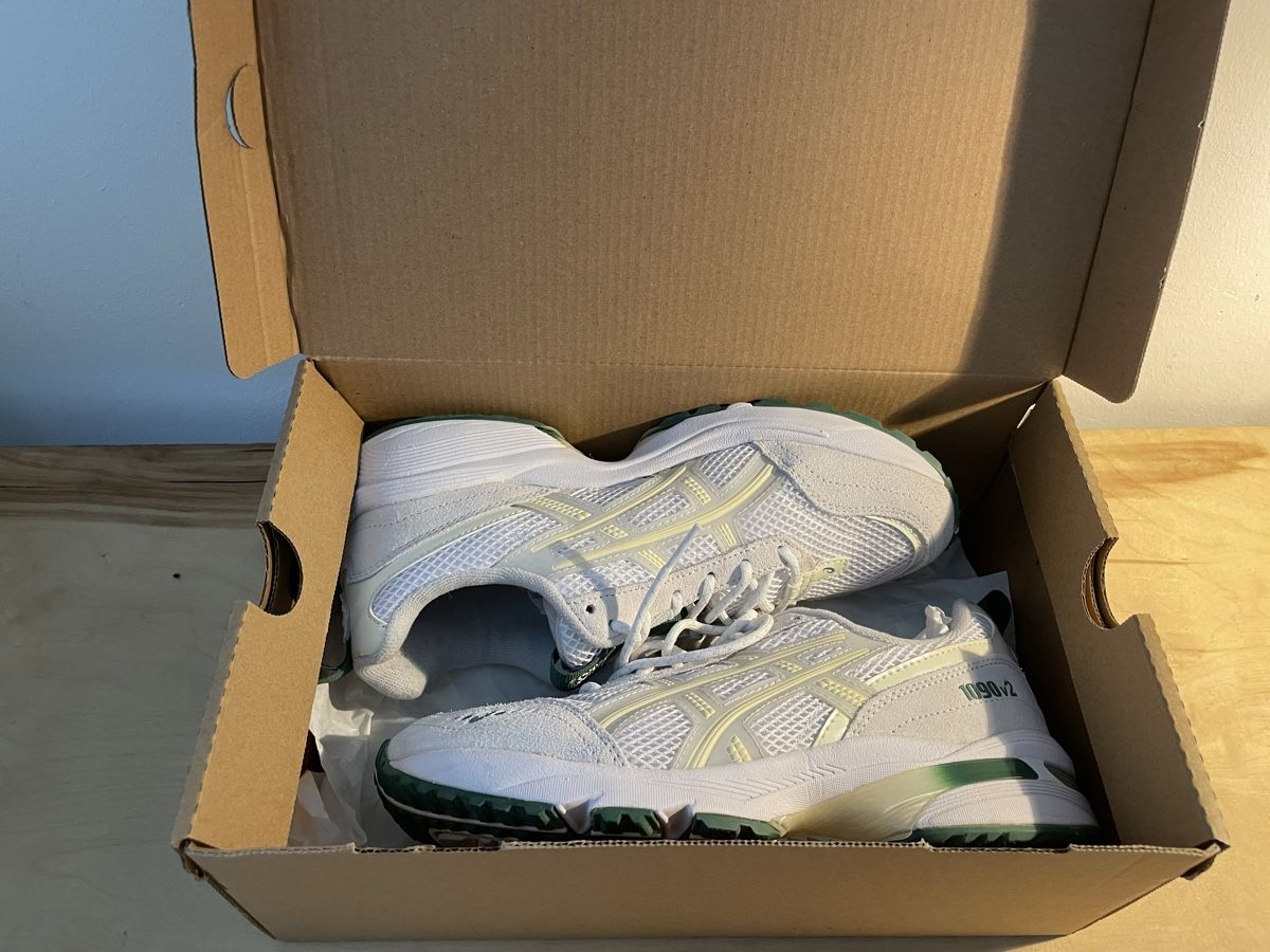 Asics Scarpe da donna: Asics – Nuovo (secondo la descrizione) da Ittigen venduto da sel_fm7s 1