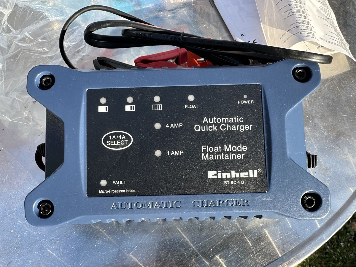 Einhell Batterie-Ladegeräte: Neues Einhell Batterieladegerät BT-BC 4 D Blue – Neu und originalverpackt aus Muenchenstein von Holiduli 1