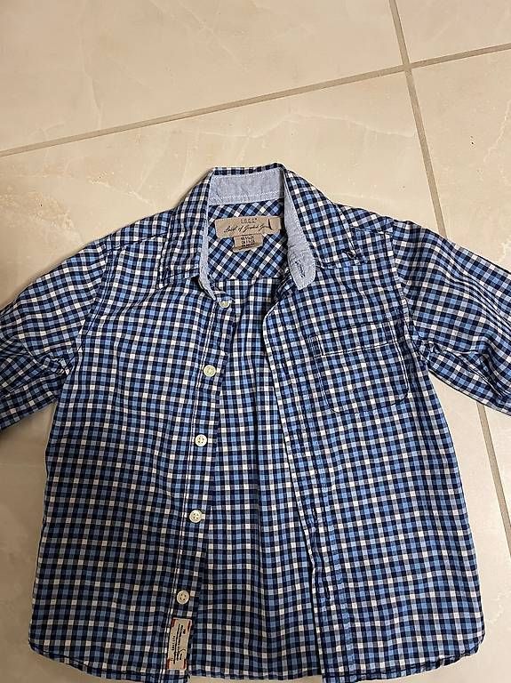 Hemden, T-Shirts & Polos: Hemd Kinder Gr.92 , selten getragen! – Gebraucht aus Suhr von thomann1998 1