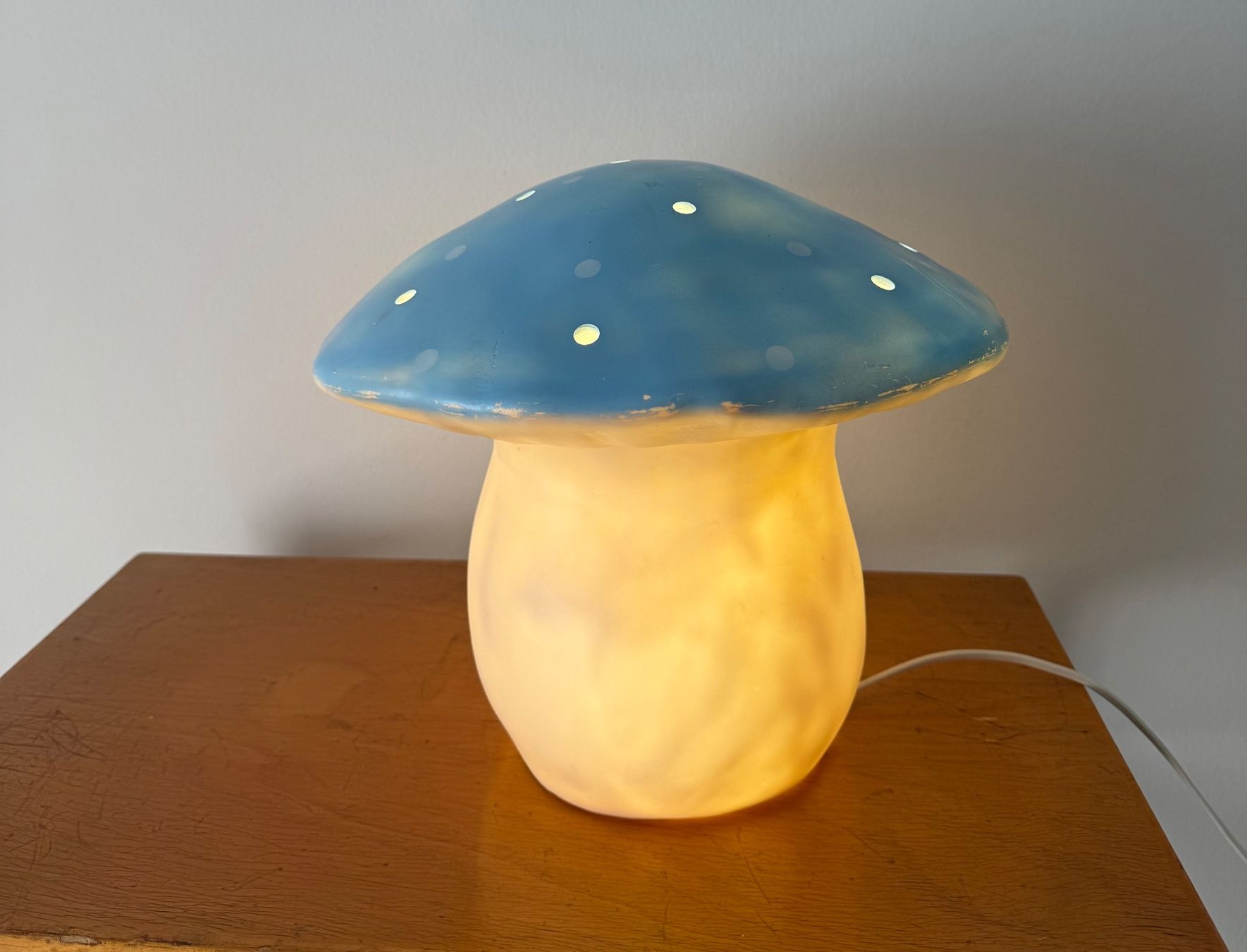 Heico Lampen: Vintage hellblaue Heico Pilzlampe – Gebraucht aus Luzern von Mamutpe