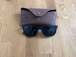 Ray-Ban Sonnenbrille mit Etui