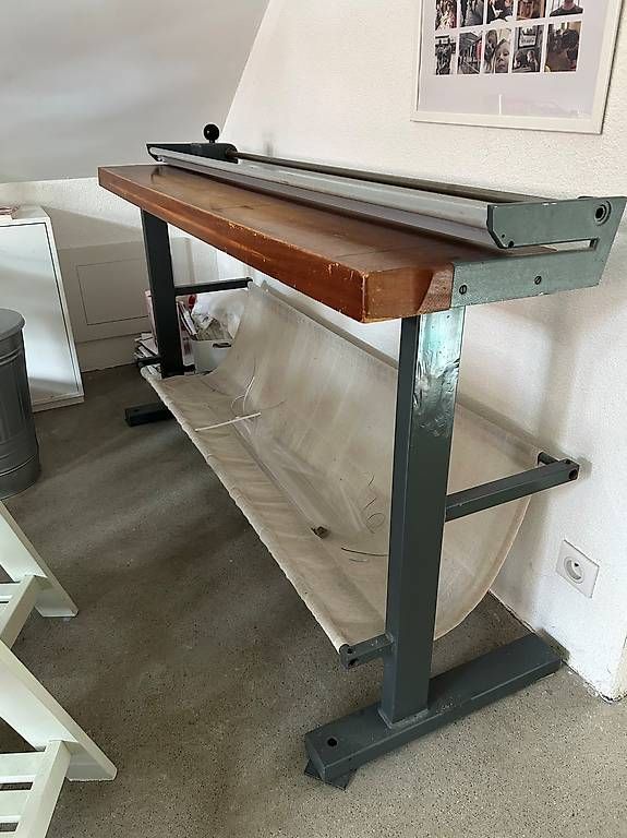 Toutes les machines: Vintage Papierschneidetisch – D'occasion à Basel par ann_cq59
