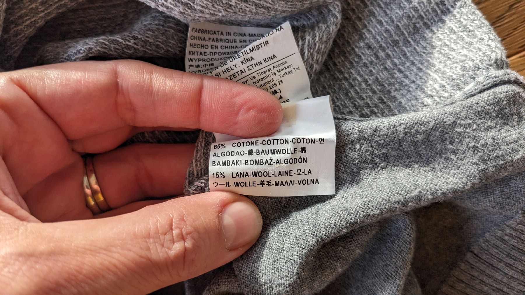 Benetton Maglioni & Felpe: Weicher Benetton-Pullover Grösse L – Usato da Zürich venduto da broedl 3