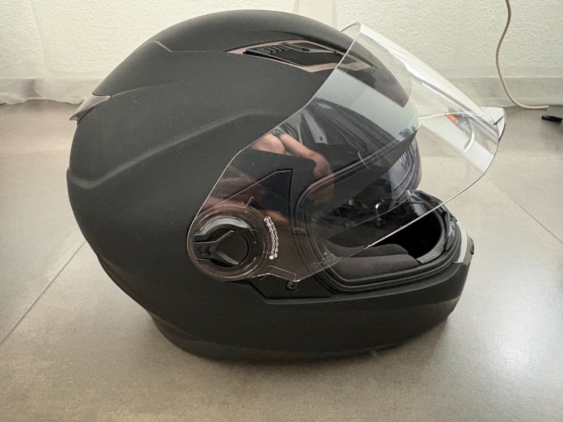 Caschi & visiere: Motorradhelm schwarz – Nuovo (secondo la descrizione) da Liestal venduto da Previa3