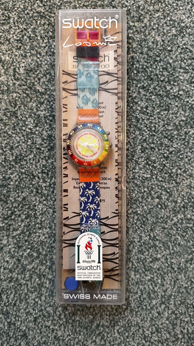 Swatch Orologi: Swatch Scuba Loomi 200 Mind The Shark SDK 902 – Nuovo e nell'imballaggio originale da Rheinfelden venduto da stobifant