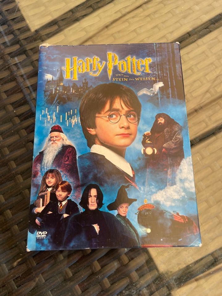 Alle DVDs: 2 DVD Harry Potter und der Stein der Weisen – Gebraucht aus Bergdietikon von antovale