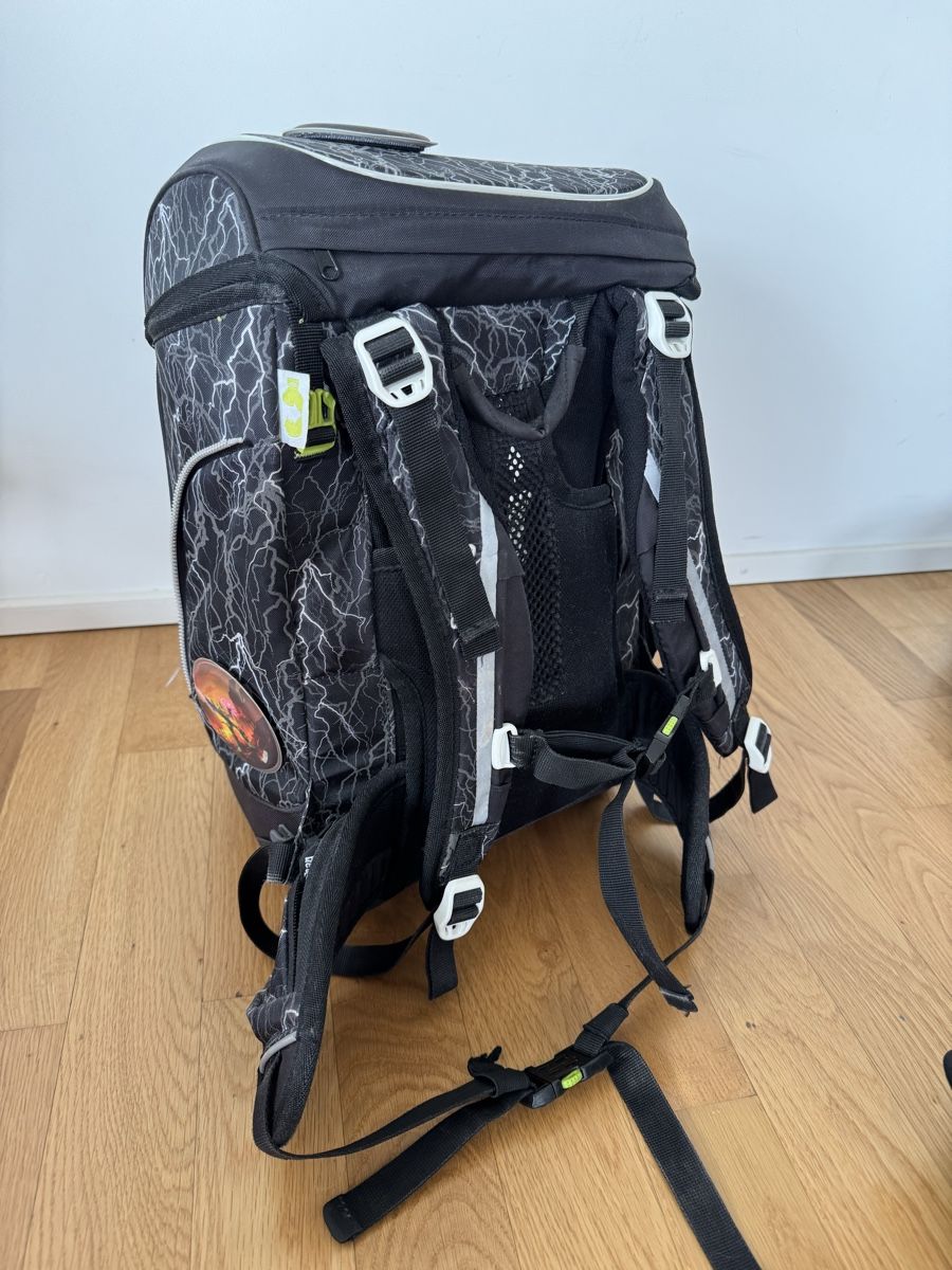 Ergobag Kindertaschen: Ergobag cubo Schulrucksack-Set Super ReflektBär – Gebraucht aus Zürich von wtpooh 2