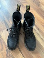 Dr. Martens in schwarz, Grösse 38