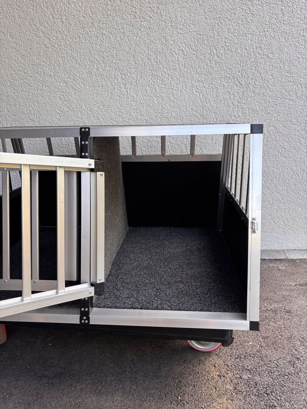 Niches, paniers: Doppel-Hundebox mit Trennwand – D'occasion à Neunkirch par autoscooter57 4
