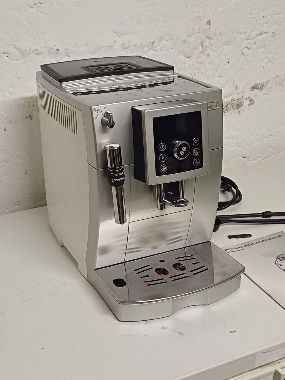 De'Longhi Macchine per caffè & Macchine per espresso: DeLonghi ECAM 23.420 Kaffeevollautomat – Usato da Bern venduto da Yunkom 2