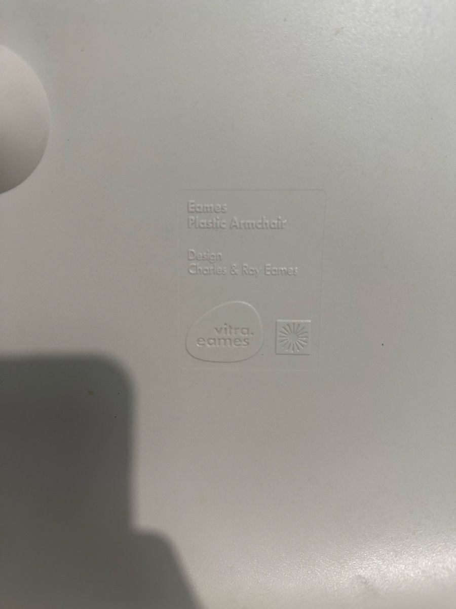 Vitra Stühle: Vitra - Charles Eames Plastic mit seltener H-Base! – Gebraucht aus Nidau von nin_5gk2 4