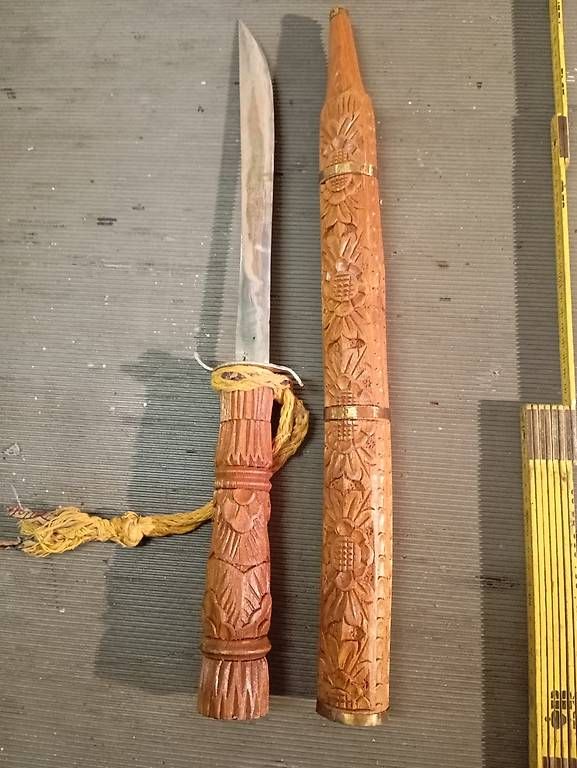Altre raccolte & rarità: 2  Thai dha Schwerter – Usato da Basel venduto da Petergunn 3
