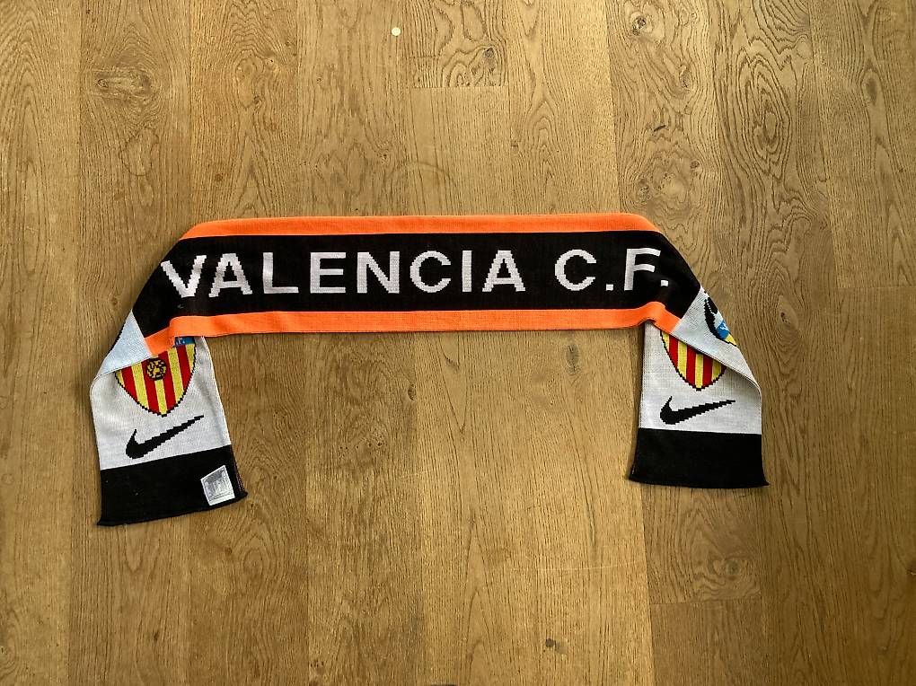 Foulards, Tücher & Schals: Valencia CF Schal – Gebraucht aus Biel/Bienne von 142_w9ds 1