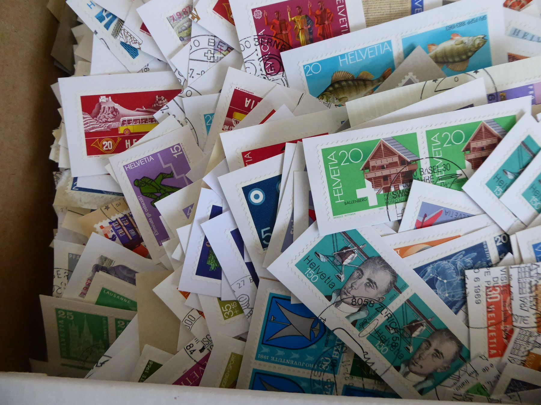 Tutti i francobolli: Grosser Posten Briefabschnitte - saubere Ware – Usato da Rothrist venduto da swisstools 1