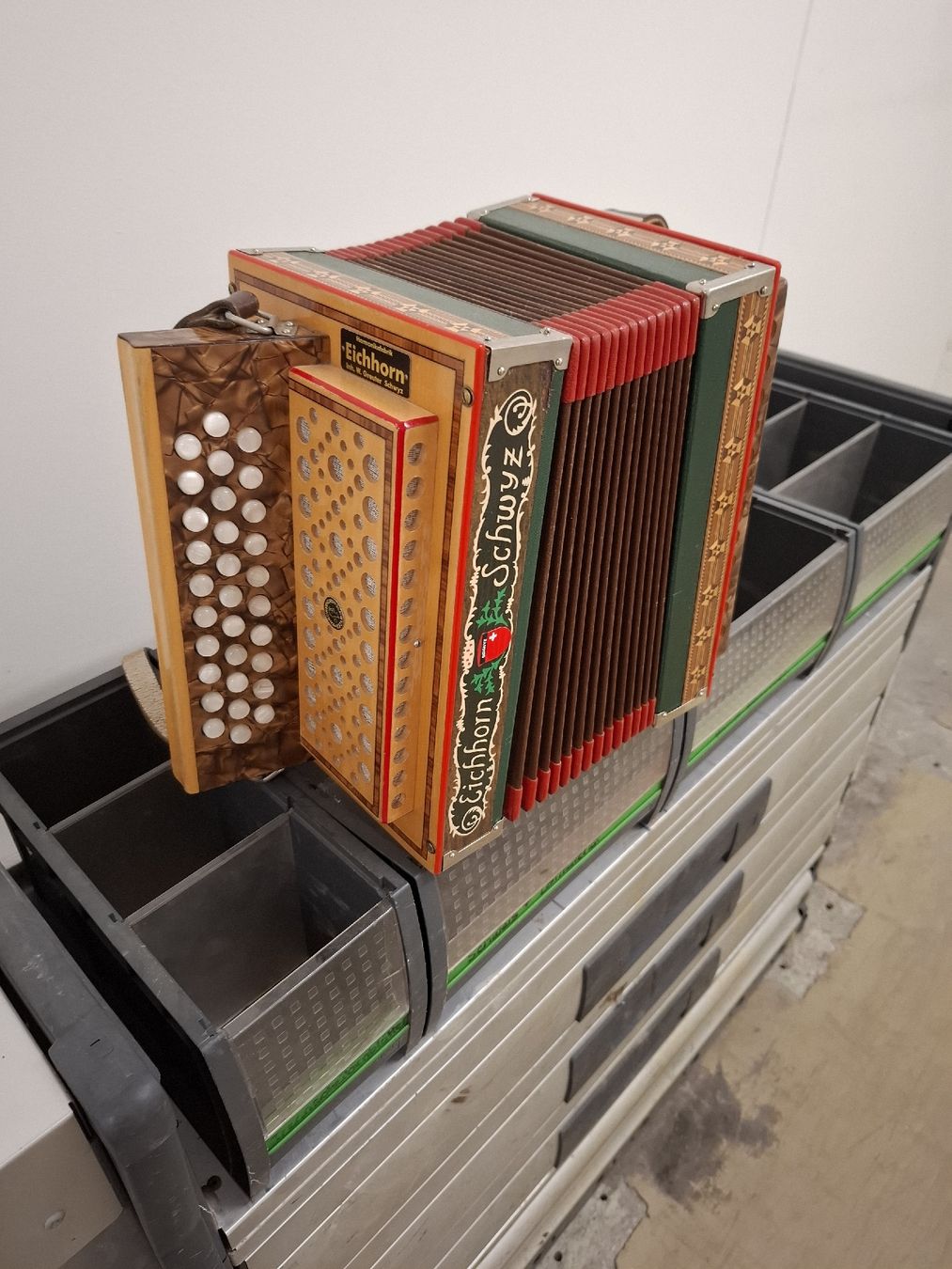 Eichhorn Musikinstrumente: Eichhorn orgeli – Gebraucht aus Villeneuve von BibiVintage 4