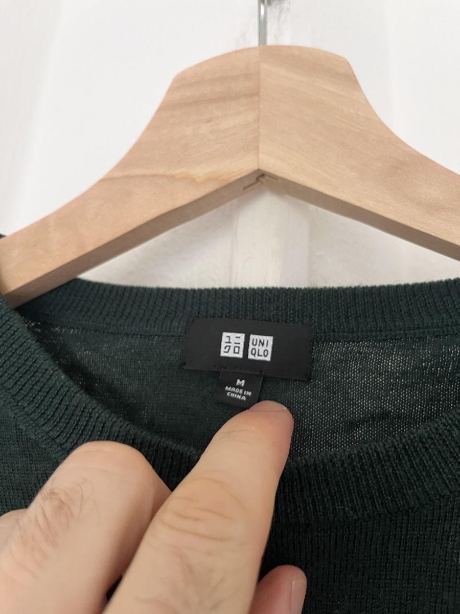 Uniqlo Pullover & Sweatshirts: Herren Pullover UNIQLO Dark Green Size M 100% Wool – Gebraucht aus Lausanne von Danash 2
