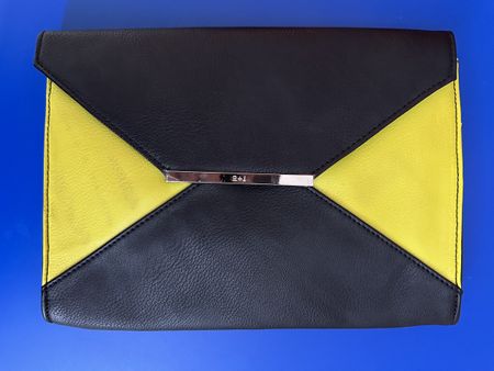 Moderne Clutch in yellow/black Leder NEW