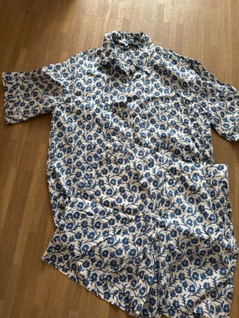 Zara Blumenmuster Hemd und Shorts Grösse XS