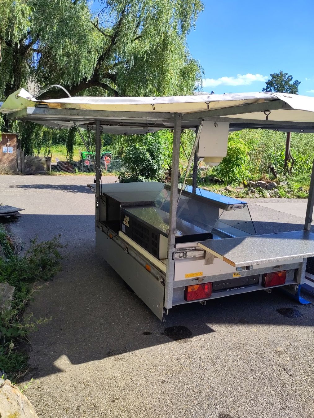 Sonstiges für Firmenanlässe & Parties: Markt-Anhänger mit Kühlung – Gebraucht aus Rothrist von Kayra-90 2