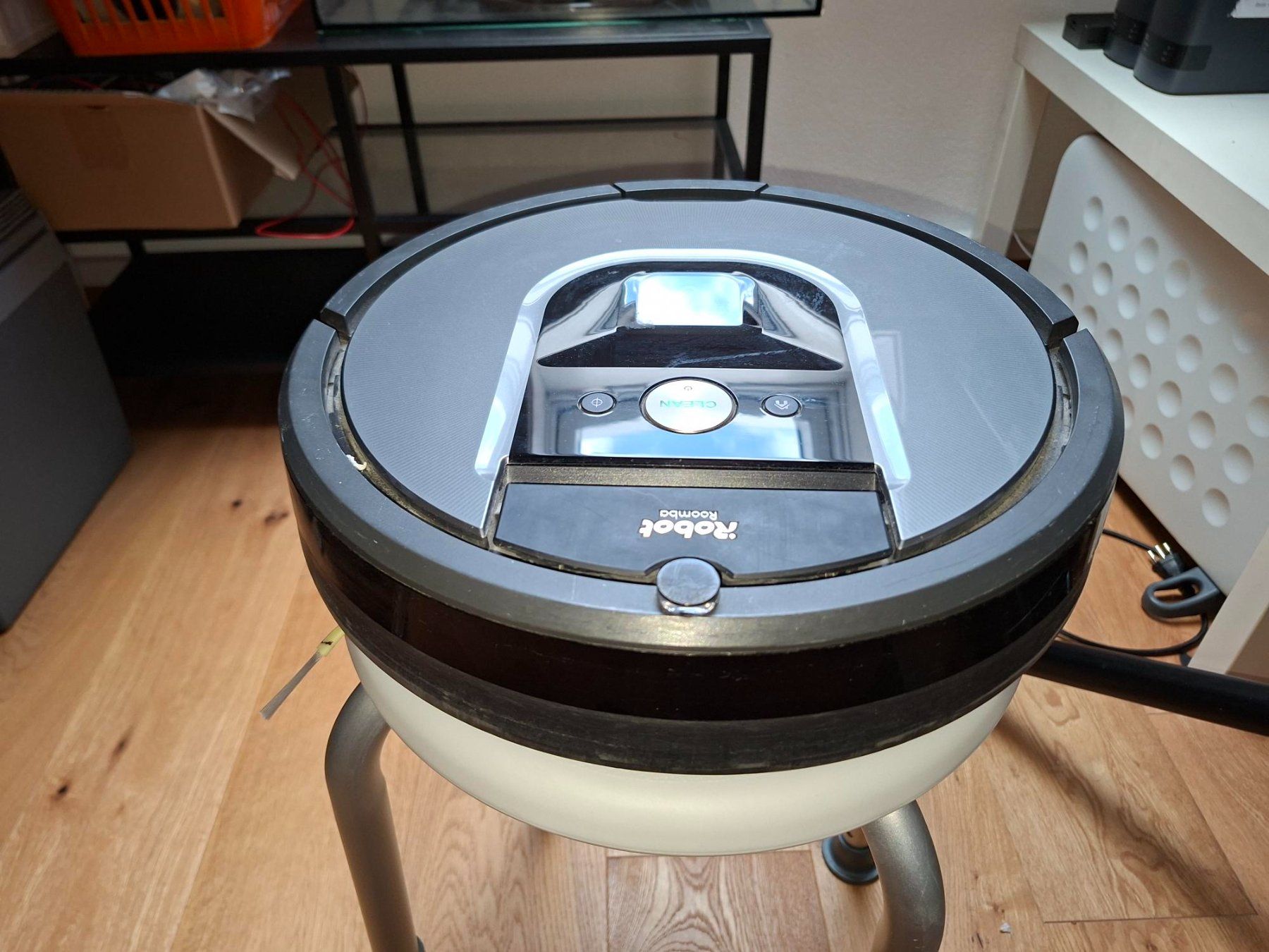 Irobot Aspirapolveri & Accessori: Roboter Staubsauger I Robot Roomba 960 – Usato da Niederönz venduto da hape02 1