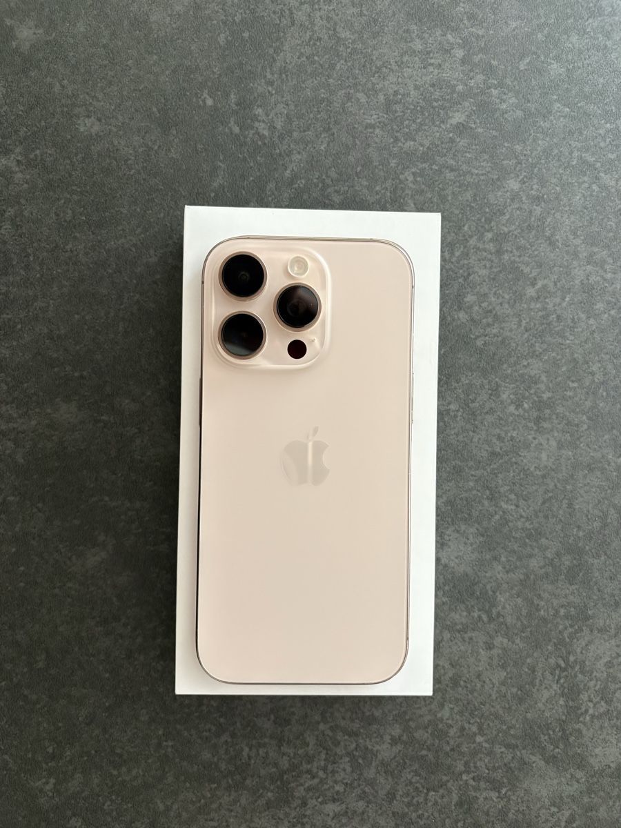Apple Telefoni cellulari / Smartphones: Apple iPhone 16 Pro 128GB Gold mit Gebrauchsspuren – Usato da Ittigen venduto da Lexu94 2
