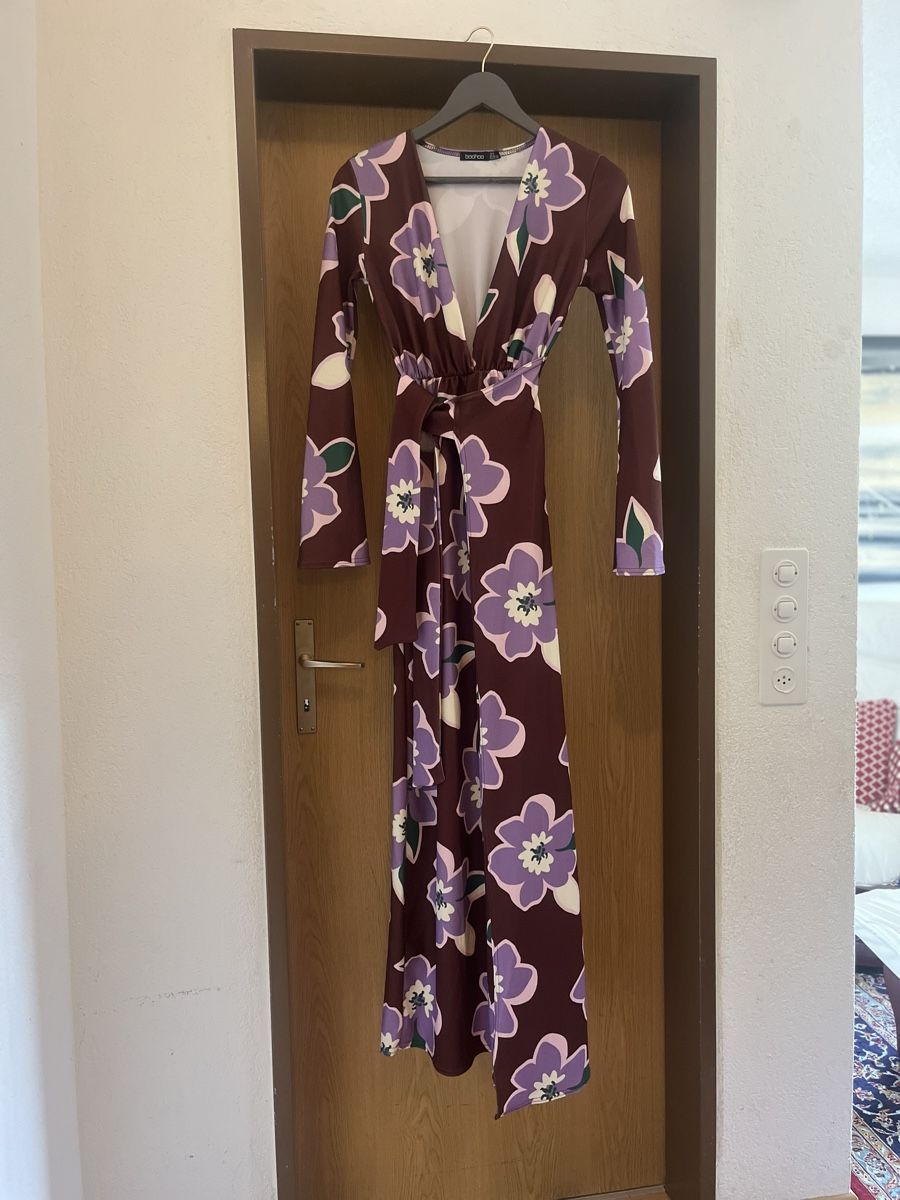 Boohoo Kleider: Damen Sommerkleid/BOOHOO Gr. 34 – Gebraucht aus Davos Platz von Infinity795
