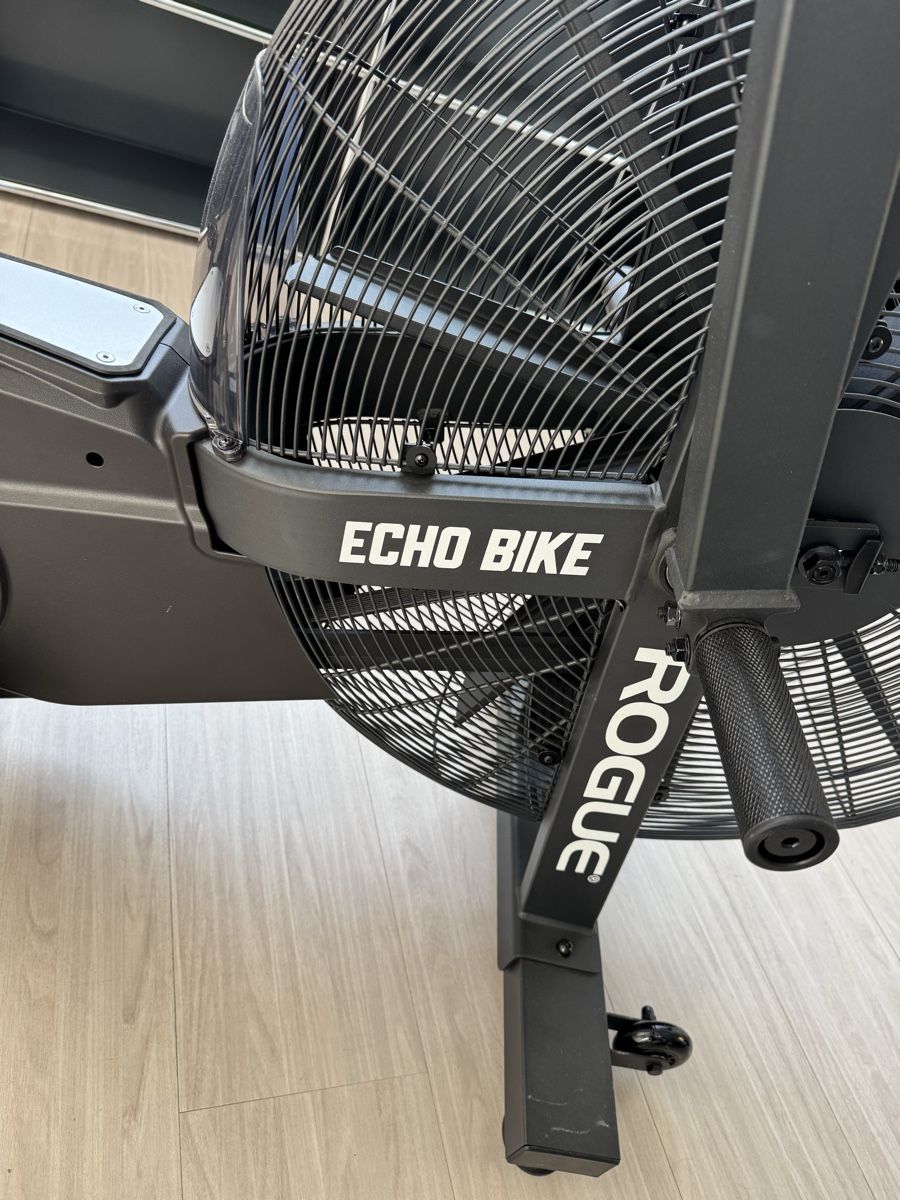 Rogue Hometrainer: Rogue Echo Bike V3 – Gebraucht aus Herrliberg von  1
