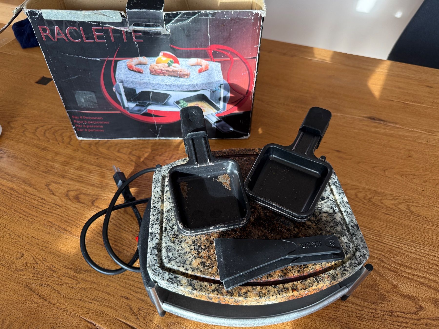 Appareils de cuisine: Four à raclette pour 4 – D'occasion à Biel/Bienne par Mimi6464