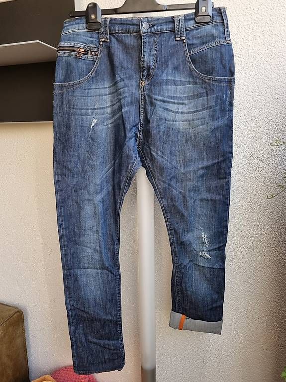 Jeans: Jeans – Usato da Witterswil venduto da Katja...