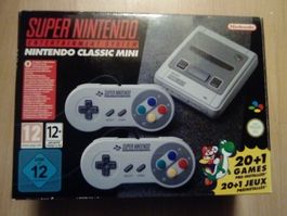 Super Nintendo Classic Mini mit OVP/CiB KOMPLETT (SEHR GUT)