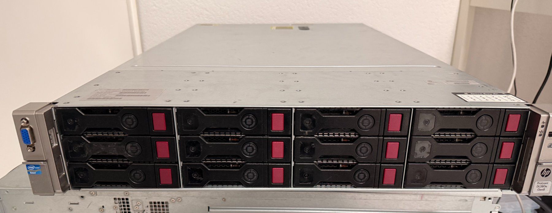 Hewlett Packard Server: HP ProLiant DL380e Gen8 14Bay 3.5" – Gebraucht aus Biberist von m-it