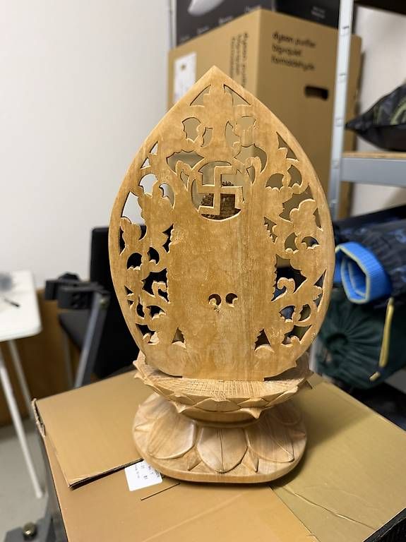 Sculture & Statue:  Balinesische Holzschnitzerei – Usato da Gersau venduto da lobur57 1