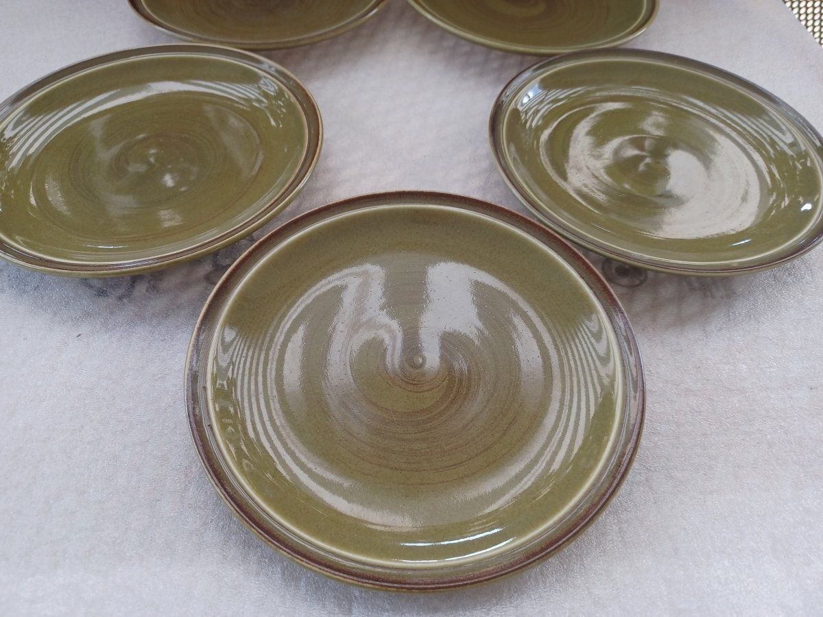 Rössler Teller: RÖSSLER 5 Olivgrüne mit Spiralmuster Dessertteller 20cm -E89 – Gebraucht aus Morges von vimajes12 1
