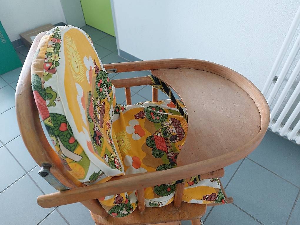 Seggioloni: Kinderstuhl antik – Usato da Nottwil venduto da outback-ev 2